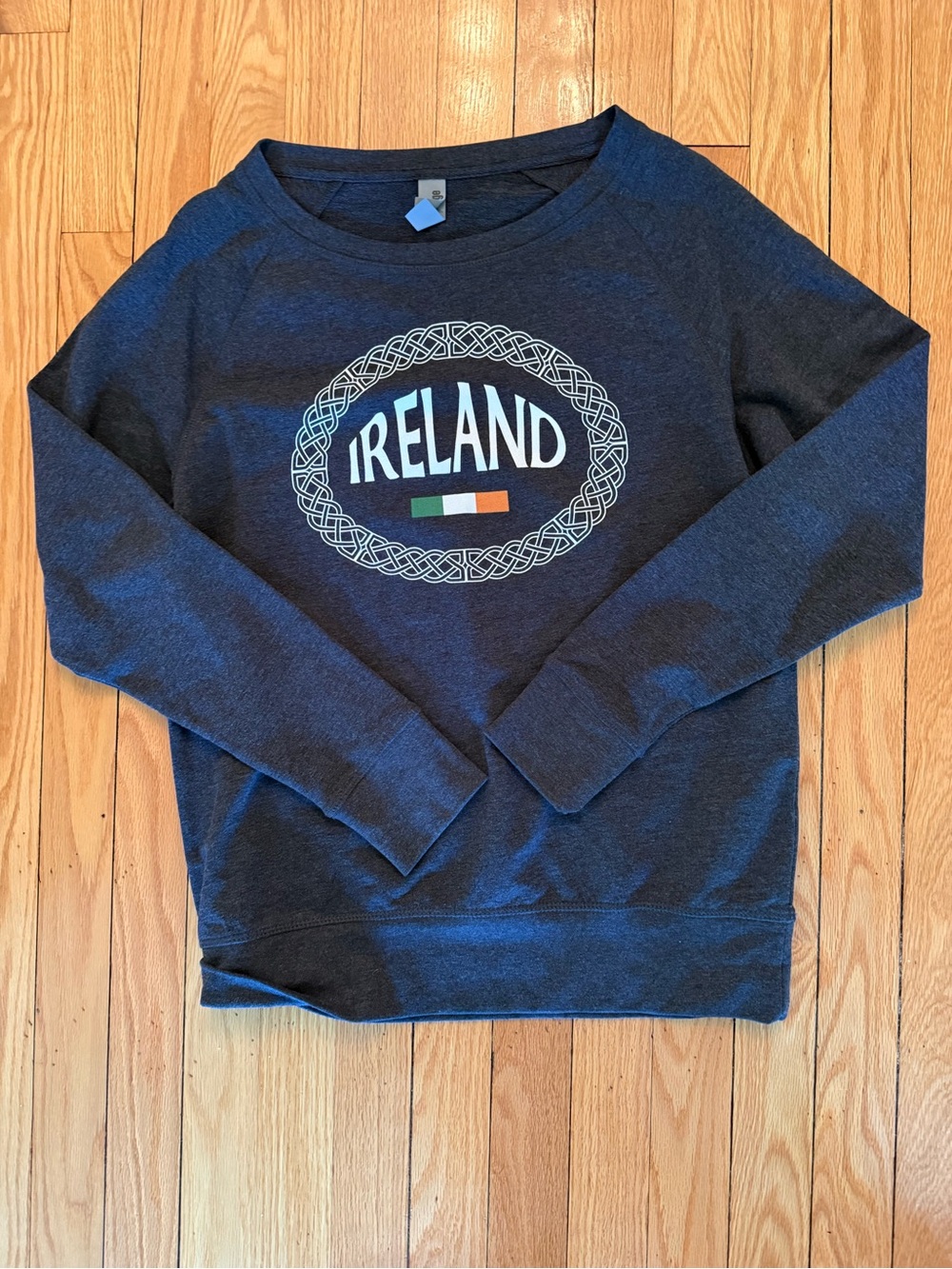 Ireland Sweatshirt with Celtic Knot